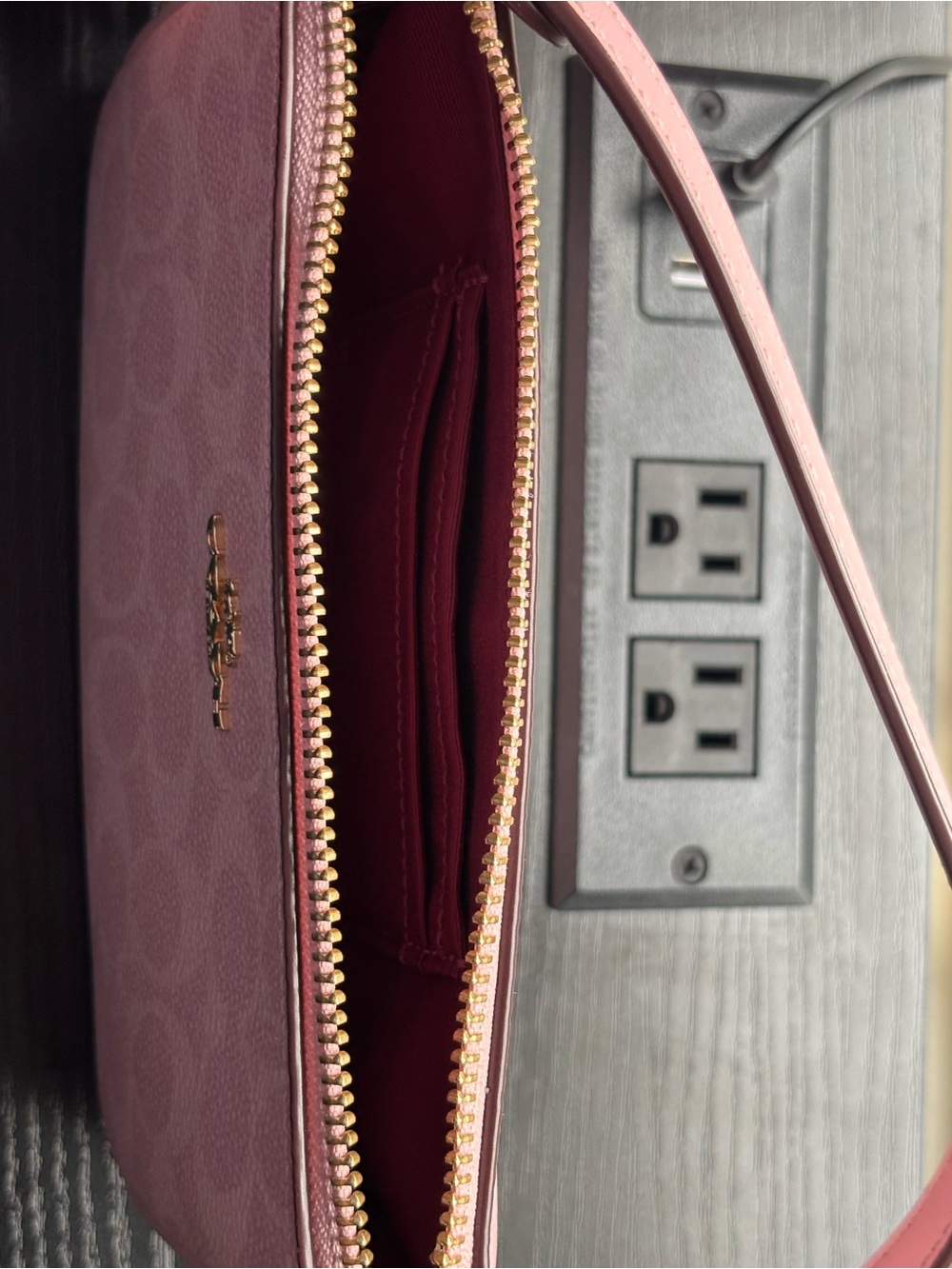 Coach Notila 19 Powder Pink/Gold - Picture 15 of 16
